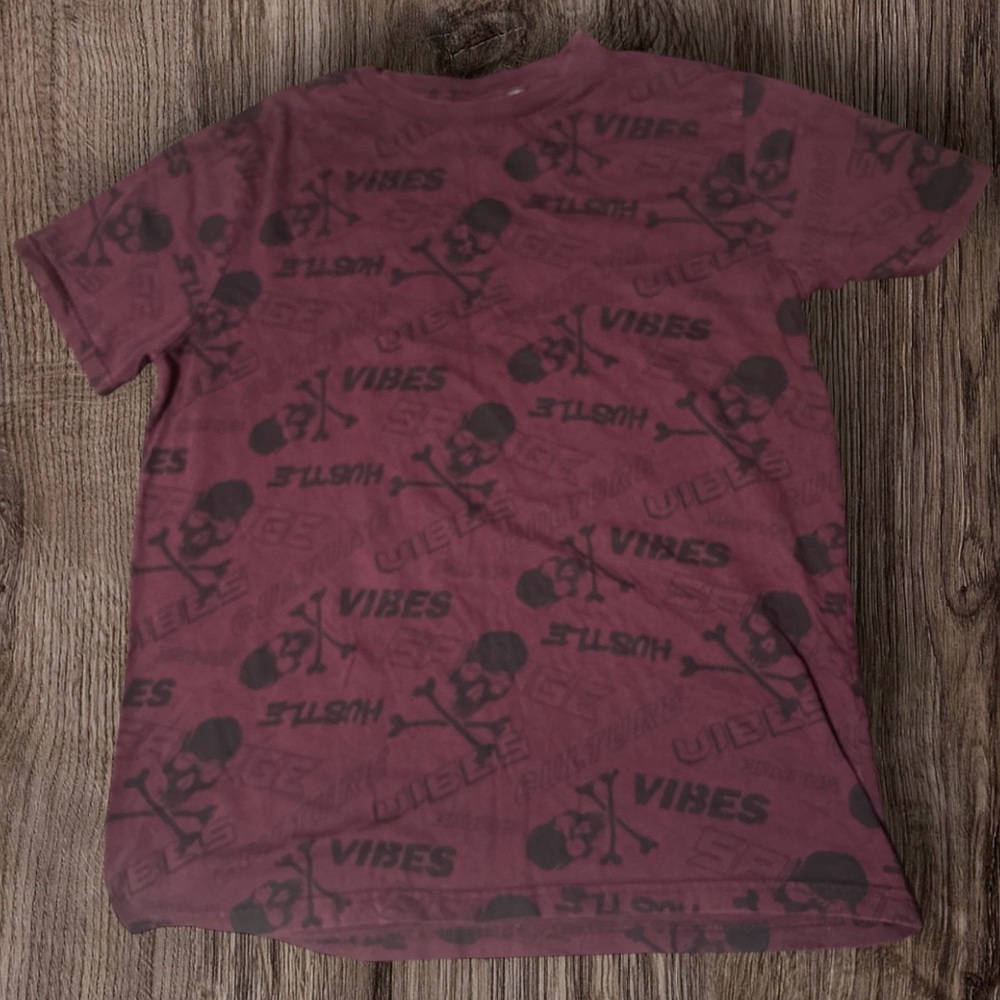 WXYZ Men's Graphic Tee in Maroon Size Medium